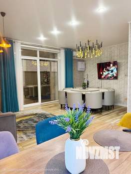 Дом 220м², 2-этажный, участок 4 сот.  