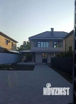 Дом 218м&sup2;, 2-этажный, участок 6 сот.  