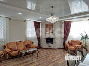 Дом 315м&sup2;, 3-этажный, участок 10 сот.  