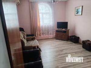 Дом 215м&sup2;, 2-этажный, участок 814 сот.  