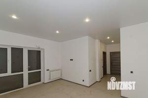 Дом 235м&sup2;, 2-этажный, участок 4 сот.  