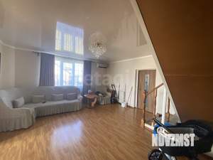 Дом 90м², 2-этажный, участок 10 сот.  