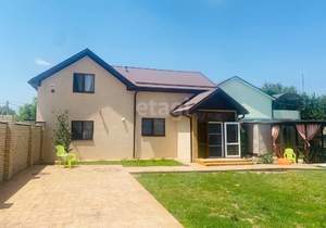 Дом 240м&sup2;, 1-этажный, участок 10 сот.  