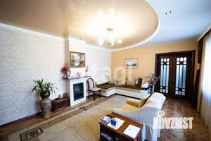 Дом 224м&sup2;, 3-этажный, участок 6 сот.  