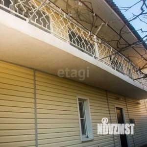 Дом 145м&sup2;, 2-этажный, участок 3 сот.  