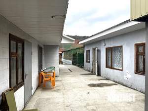 Дом 61м&sup2;, 2-этажный, участок 5 сот.  