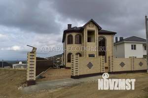 Дом 240м², 3-этажный, участок 5 сот.  