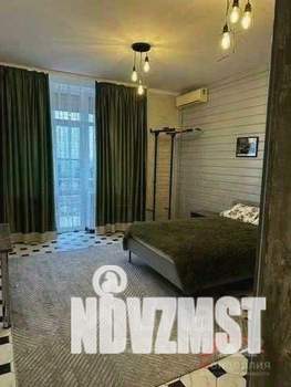 Дом 250м², 3-этажный, участок 4 сот.  
