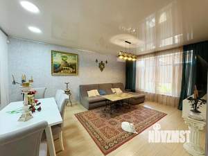 Коттедж 330м&sup2;, 3-этажный, участок 6 сот.  