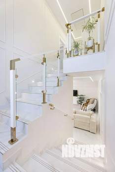 Дом 250м&sup2;, 2-этажный, участок 4 сот.  