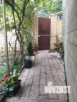 Дом 336м&sup2;, 2-этажный, участок 4 сот.  