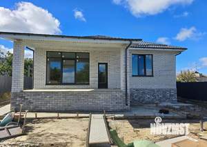 Дом 146м&sup2;, 1-этажный, участок 6 сот.  