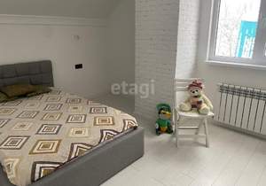 Дом 240м&sup2;, 1-этажный, участок 10 сот.  