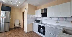 Дом 328м&sup2;, 3-этажный, участок 10 сот.  