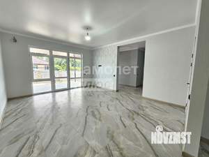 Дом 100м&sup2;, 1-этажный, участок 5 сот.  