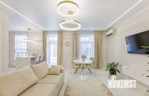 Дом 250м², 2-этажный, участок 4 сот.  