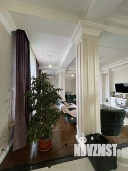 Дом 350м², 2-этажный, участок 6 сот.  