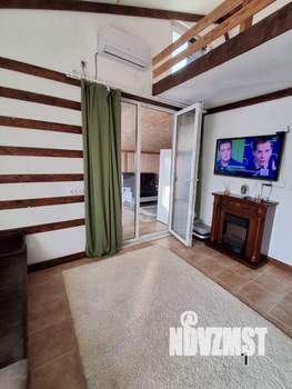 Дом 30м², 2-этажный, участок 5 сот.  