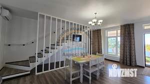 Таунхаус 165м&sup2;, 3-этажный, участок 1 сот.  