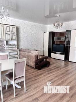 Таунхаус 100м&sup2;, 2-этажный, участок 1 сот.  