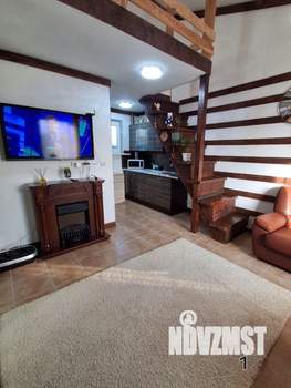 Дом 30м², 2-этажный, участок 5 сот.  