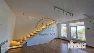 Таунхаус 191м², 3-этажный, участок 1 сот.  