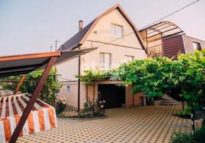 Дом 166м&sup2;, 2-этажный, участок 10 сот.  