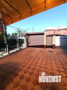 Дом 213м&sup2;, 2-этажный, участок 10 сот.  