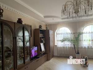 Дом 220м&sup2;, 2-этажный, участок 7 сот.  