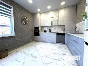 Дом 150м&sup2;, 2-этажный, участок 3 сот.  