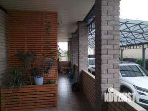 Дом 260м², 2-этажный, участок 9 сот.  