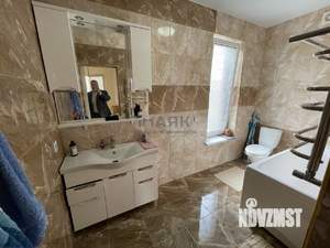 Дом 123м&sup2;, 2-этажный, участок 3 сот.  