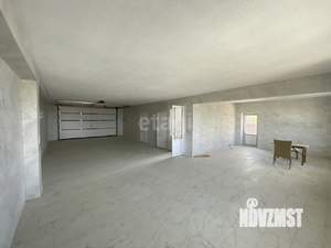 Дом 350м&sup2;, 3-этажный, участок 5 сот.  