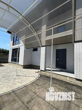 Дом 211м&sup2;, 2-этажный, участок 7 сот.  