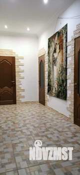 Дом 239м&sup2;, 2-этажный, участок 8 сот.  