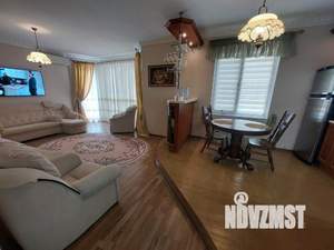 Дом 275м², 2-этажный, участок 3 сот.  