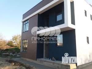Дом 180м², 2-этажный, участок 10 сот.  