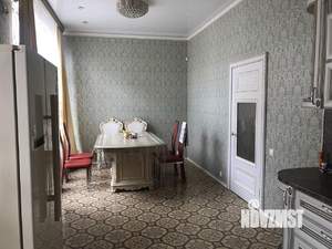 Дом 350м&sup2;, 2-этажный, участок 4 сот.  