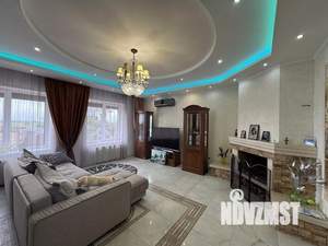 Дом 378м&sup2;, 2-этажный, участок 8 сот.  