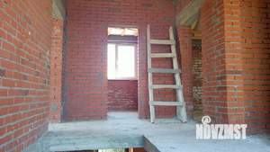 Дом 160м&sup2;, 2-этажный, участок 5 сот.  