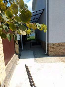 Дом 250м&sup2;, 3-этажный, участок 5 сот.  