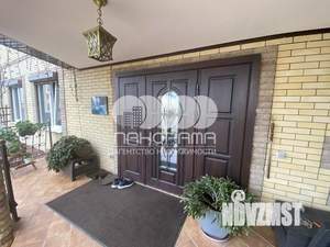 Дом 378м&sup2;, 2-этажный, участок 8 сот.  