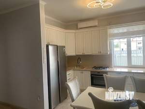 Дом 178м&sup2;, 2-этажный, участок 5 сот.  