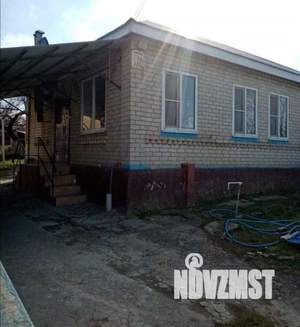 Дом 100м&sup2;, 2-этажный, участок 11 сот.  