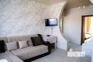 Дом 95м&sup2;, 2-этажный, участок 2 сот.  