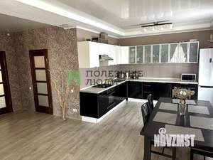 Дом 166м², 2-этажный, участок 8 сот.  