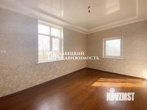 Дом 234м&sup2;, 2-этажный, участок 10 сот.  