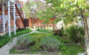 Дом 183м&sup2;, 3-этажный, участок 4 сот.  