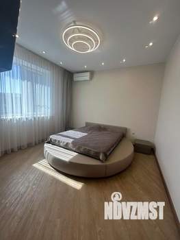 Дом 450м&sup2;, 2-этажный, участок 6 сот.  