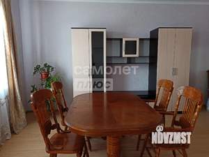 Таунхаус 225м², 3-этажный, участок 2 сот.  